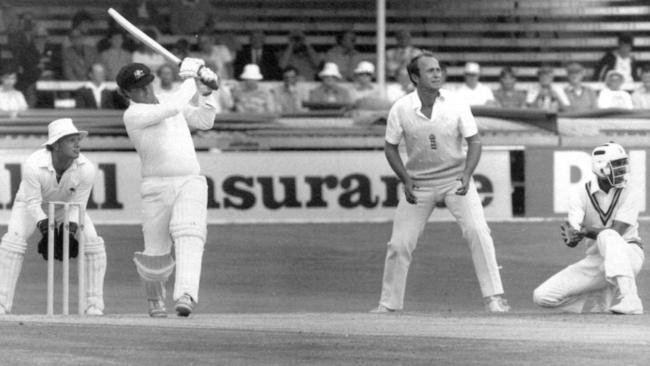 Cricketer Greg Ritchie playing for Aust action sport cricket