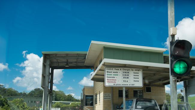 Englands Road rubbish tip at Coffs Harbour. Photo: Trevor Veale / The Coffs Coast Advocate