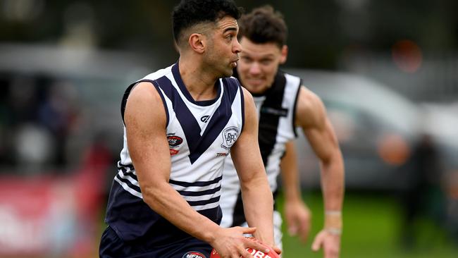 Daniel Younan in action for Bundoora.