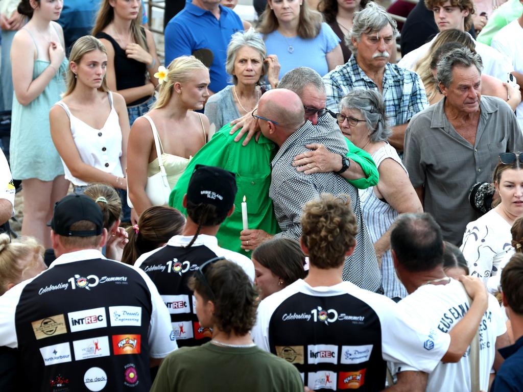 Hundreds gathered to mourn the loss of Charlize. Picture NewsWire/David Clark