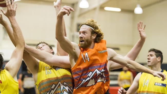 James Lymer (right) of Westridge Fruit and Veg Warriors competes for possession with Jacob Pomfrett of Southern Cross Bricklaying Eels. Picture: Kevin Farmer