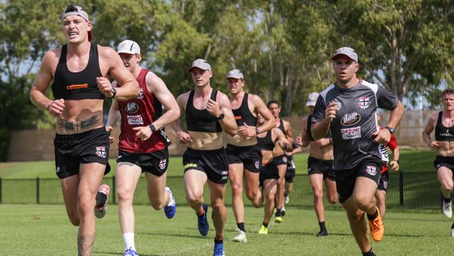 St Kilda players run laps. Picture: supplied