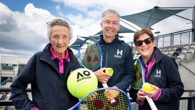 Tennis volunteers Alisa Richard and Lenice Beard with Hobart International tournament Director Darren Sturgess. Picture: Linda Higginson