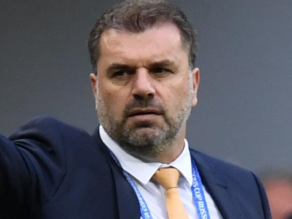 Australia's coach Ange Postecoglou reacts during the 2017 Confederations Cup group B football match between Cameroon and Australia at the Saint Petersburg Stadium on June 22, 2017. / AFP PHOTO / Kirill KUDRYAVTSEV