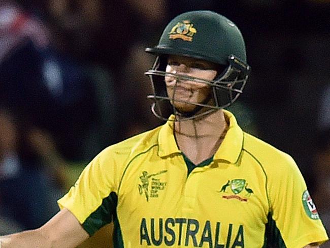 Australia's batsman Steve Smith celebrates as he reaches 50 runs during the 2015 Cricket World Cup quarter-final match between Pakistan and Australia at the Adelaide Oval on March 20, 2015. AFP PHOTO / Saeed KHAN --IMAGE RESTRICTED TO EDITORIAL USE - STRICTLY NO COMMERCIAL USE--