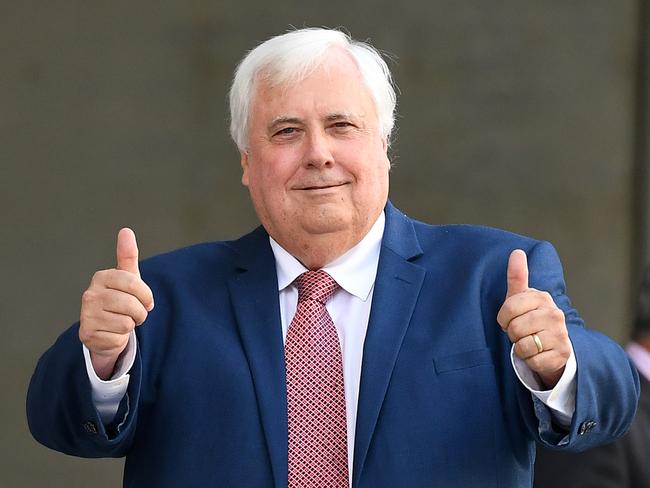 Businessman Clive Palmer gestures as he leaves the Supreme Court in Brisbane, Friday, October 26, 2018. Mr Palmer is trying to stop a second judge from hearing his legal battle with the liquidators of his collapsed Queensland Nickel business. (AAP Image/Dan Peled) NO ARCHIVING