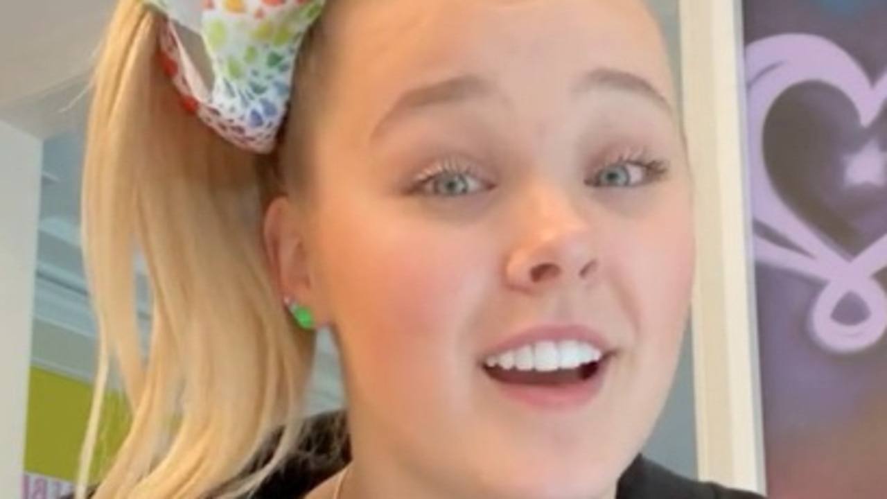 Jojo Siwa Says She Is Pansexual After Confirming She Has A Girlfriend 5769