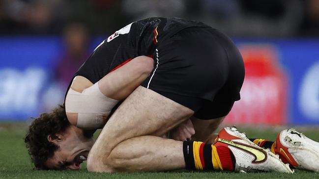 MELBOURNE, AUSTRALIA – JULY 08: Max King of the Saints grabs his shoulder in pain during the round 17 AFL match between St Kilda Saints and Melbourne Demons at Marvel Stadium, on July 08, 2023, in Melbourne, Australia. (Photo by Darrian Traynor/Getty Images)