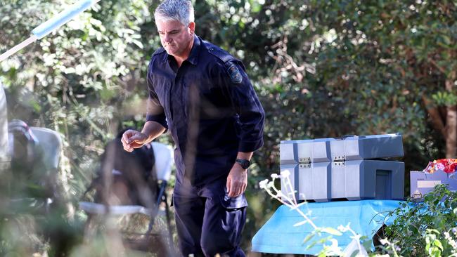 Police with a dog and SES conduct a search in Good Night Scrub National Park looking for the missing 17 year old Pheobe Bishop. Picture: NewsWire / Adam Head