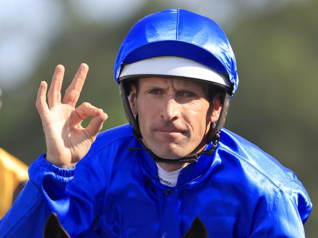 Inside Mail: Bowman to raise the bat for a Group 1 century