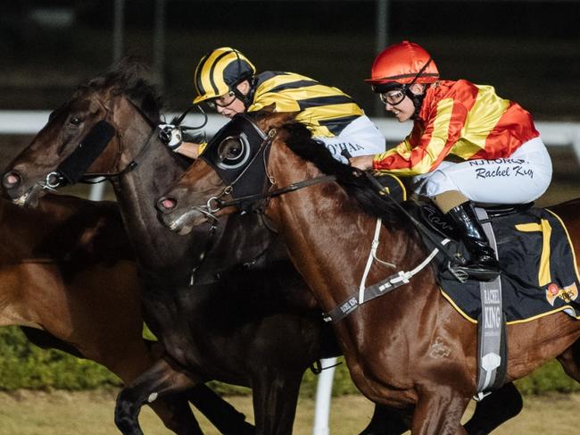 CBX: Friday night racing is off to a cracking start at Canterbury Park, with more 8,000 fans attending the first meeting of the 2019/2020 season.Californiafirebird, ridden by Keagan Latham, wins the  8.15pm Schweppes Handicap (1900m) on Nov 15, from Zaunkonig (Billy Owen).