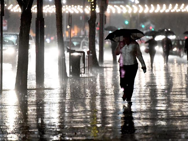 Weather warning: Rain, flash flooding forecast to lash South Australia ...