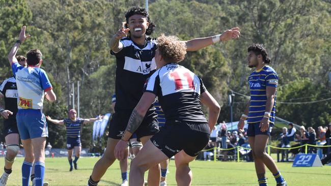 Colts 1 finals action between Easts and Souths.