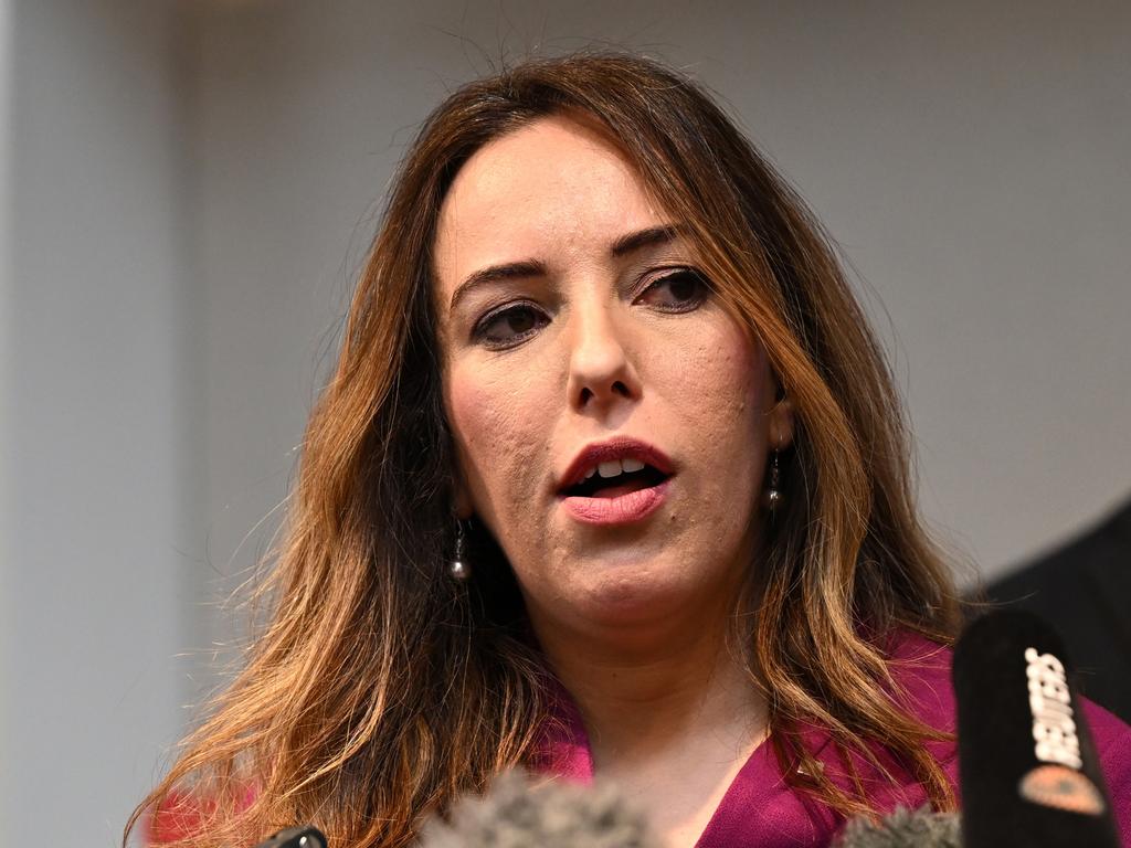 Assange’s wife rejects US ‘assurances’