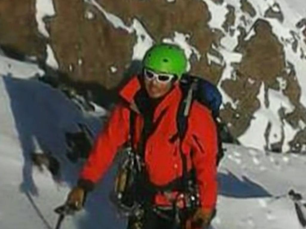 Canberra man Gilian Lee who had to be evacuated from Mount Everest after falling unconscious.