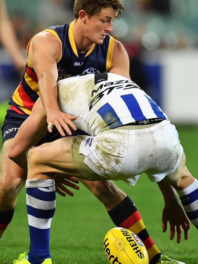 Jack Ziebell ducks his head as he is tackled. Picture: Daniel Kalisz/Getty Images