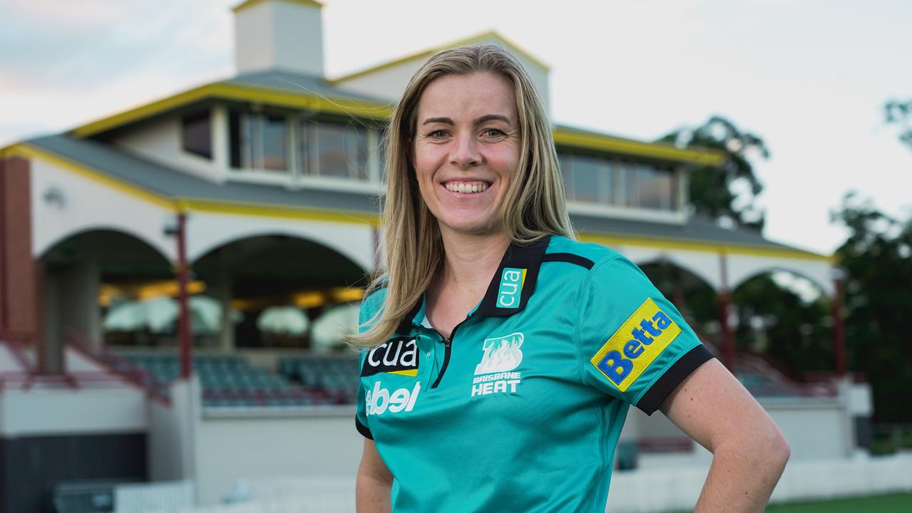 Brisbane Heat wicket keeper Dr Georgia Redmayne ahead of the Teal Heels fundraiser for Ovarian Cancer Australia. Picture: Contributed.