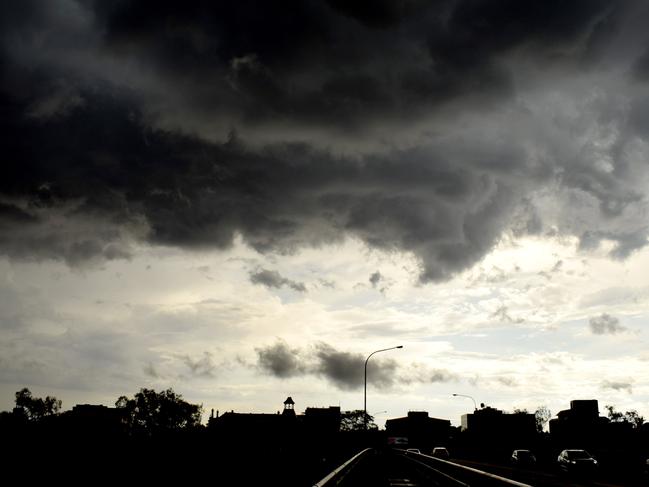 Storm clouds over the Fitzroy bridge in Rockhampton