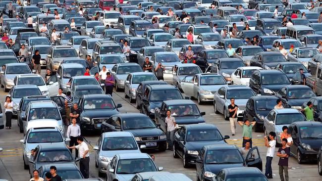 Congestion on a freeway in Beijing. Source: Transurban