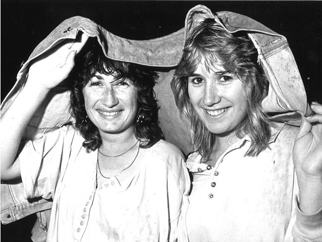 Sisters Fiona and Joanne Hewett during NYE celebrations at Lorne 1987. Picture: Bruce Long
