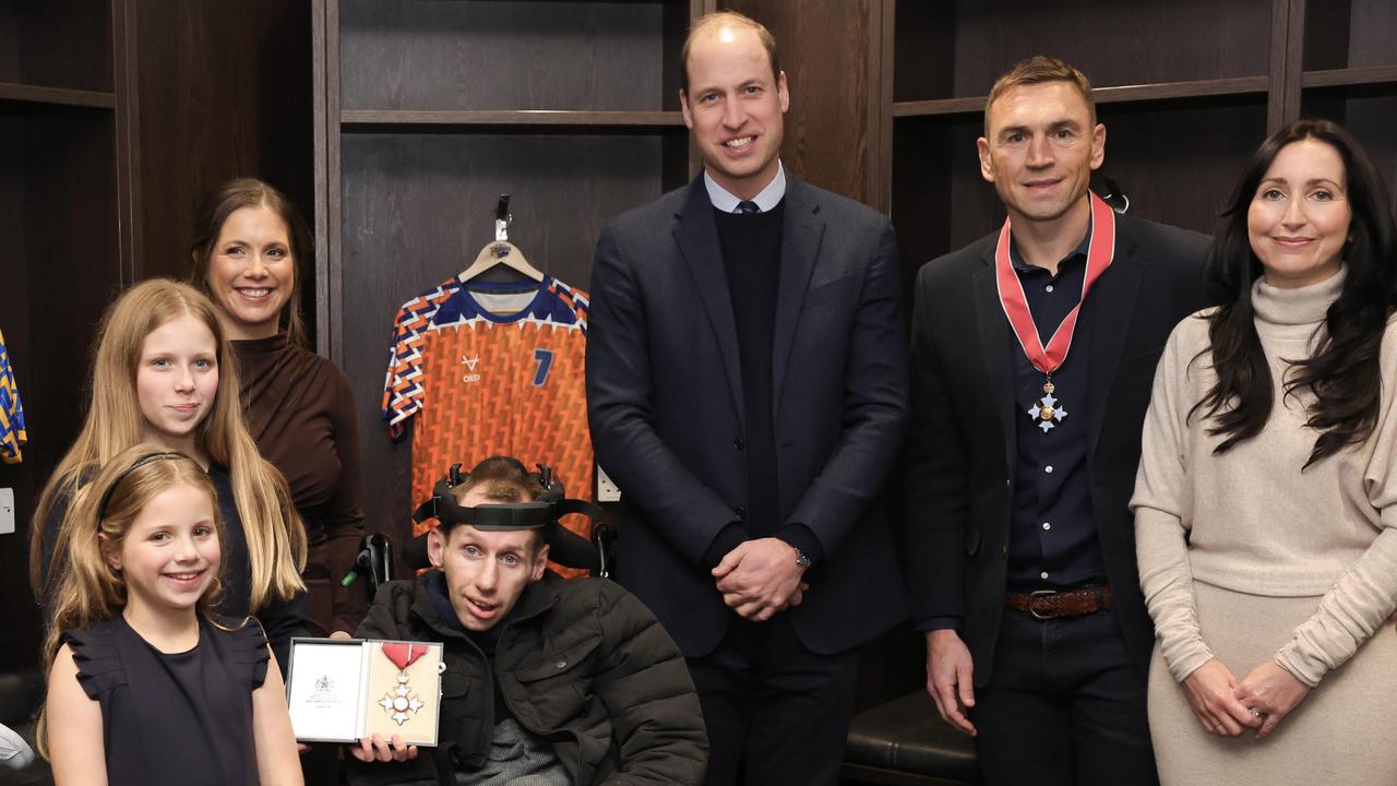 Prince William met Kevin Sinfield and Rob Burrow, as well as the MND campaigner’s family. Picture X