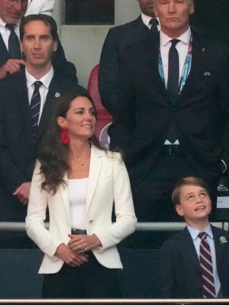 Kate wearing a similar blazer to the soccer in July. Picture: Frank Augstein – Pool/Getty Images.