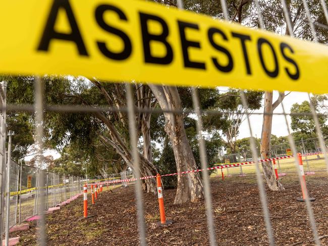 Fencing and warning tape seen in an area where asbestos has been found at Paisley Park in Altona. Picture: NCA NewsWire / Diego Fedele