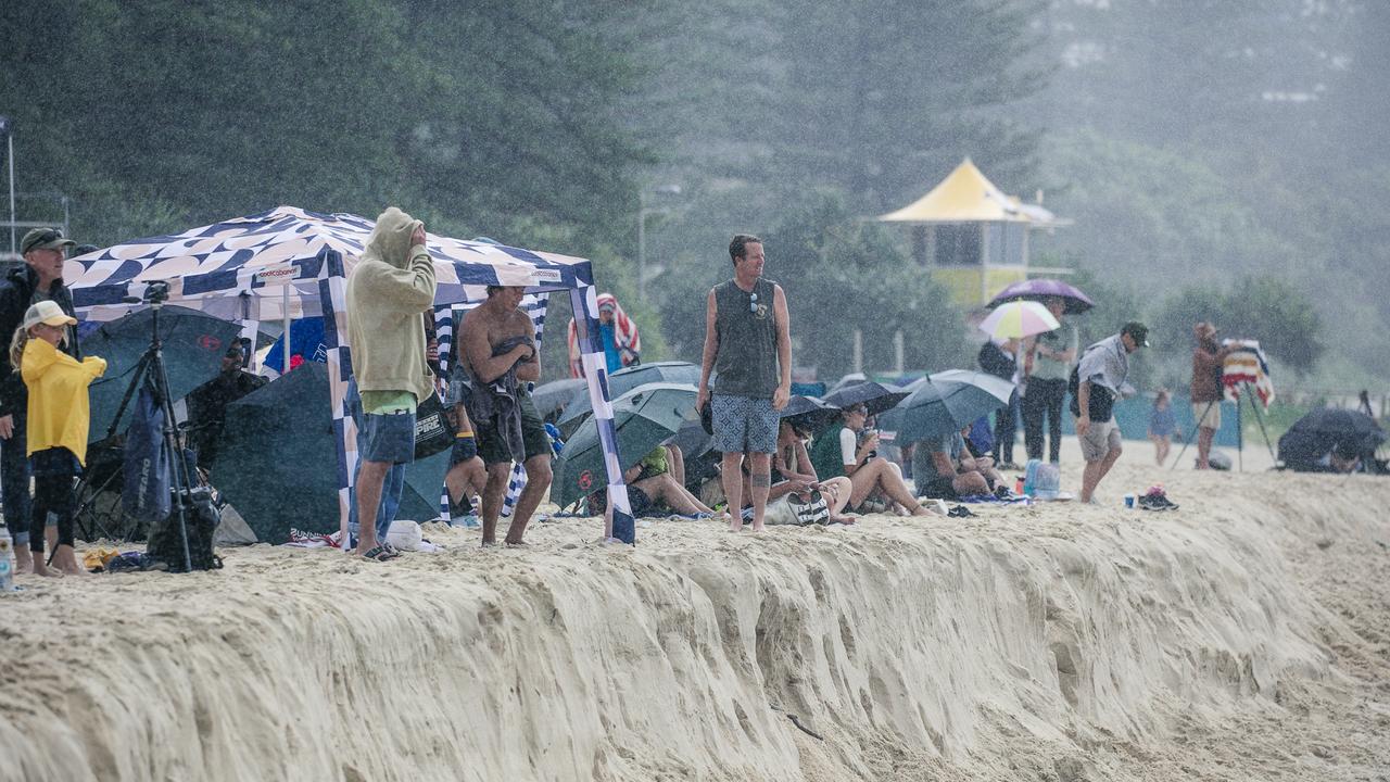 Crowds on the Burleigh foreshore at the Gold Coast Pro, Burleigh Heads. Picture: Glenn Campbell