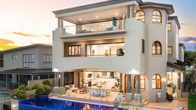 14 Admiralty Dr, Surfers Paradise sold for an undisclosed price