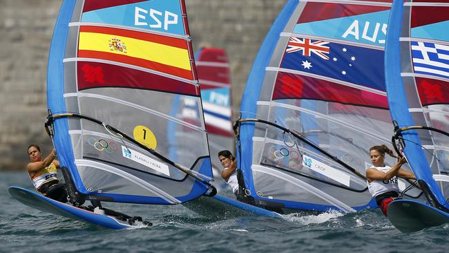 Marina Alabau racing against Australian Jessica Crisp at the London Olympics.