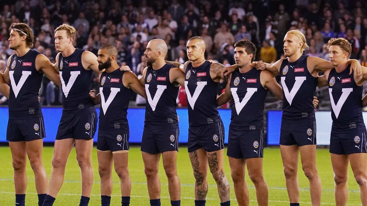 All players from Victoria received handwritten notes before the match. Photo: AAP Image/Michael Dodge