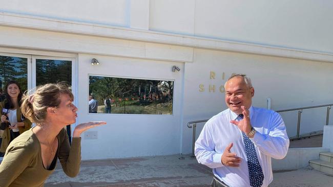 Gold Coast Mayor Tom Tate meeting Nicolle Archer.