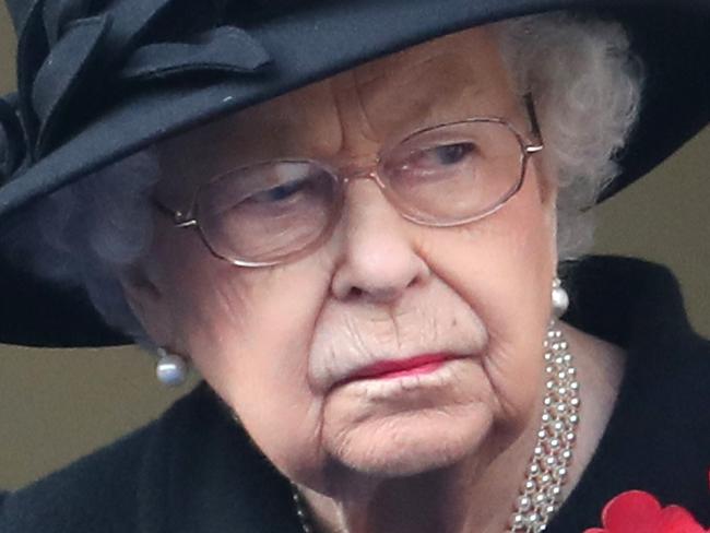 LONDON, ENGLAND - NOVEMBER 08: Queen Elizabeth II during the National Service of Remembrance at The Cenotaph on November 08, 2020 in London, England. Remembrance Sunday services are still able to go ahead despite the covid-19 measures in place across the various nations of the UK. Each country has issued guidelines to ensure the safety of those taking part. (Photo by Chris Jackson - WPA Pool/Getty Images)