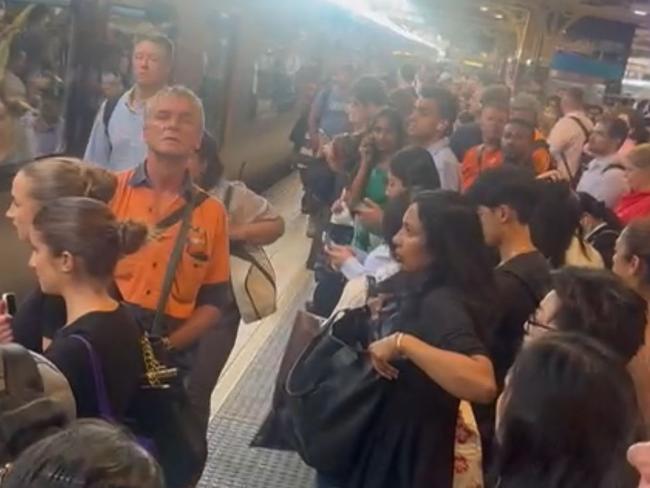 Hundreds of people crowded onto one Flinders Street platform, with trains at a standstill and more people pouring down the elevators. Picture: Supplied