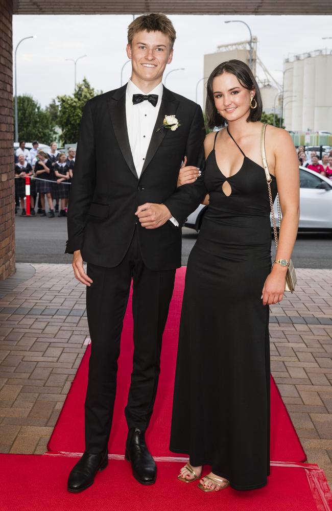 Toowoomba school formals 2023: Toowoomba Grammar School TGS red carpet ...