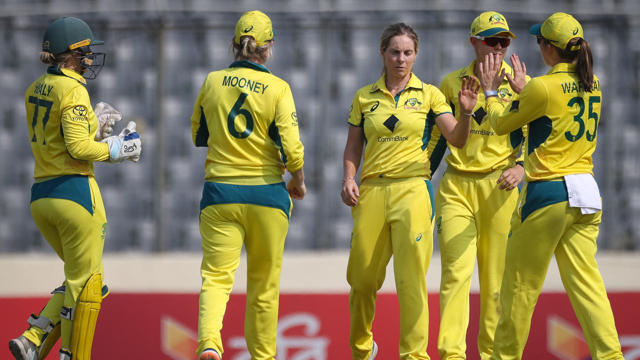 Sophie Molineux of Australia. Photo by Abhishek Chinnappa/Getty Images