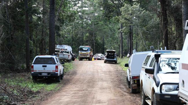 Police and SES conduct a search in Good Night Scrub National Park looking for the missing 17 year old Pheobe Bishop. Pics Adam Head