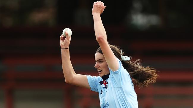 Ebony Hoskin bowls for NSW during the WNCL match with Queensland at North Sydney Oval, on September 23, 2022. (Photo by Matt King/Getty Images)