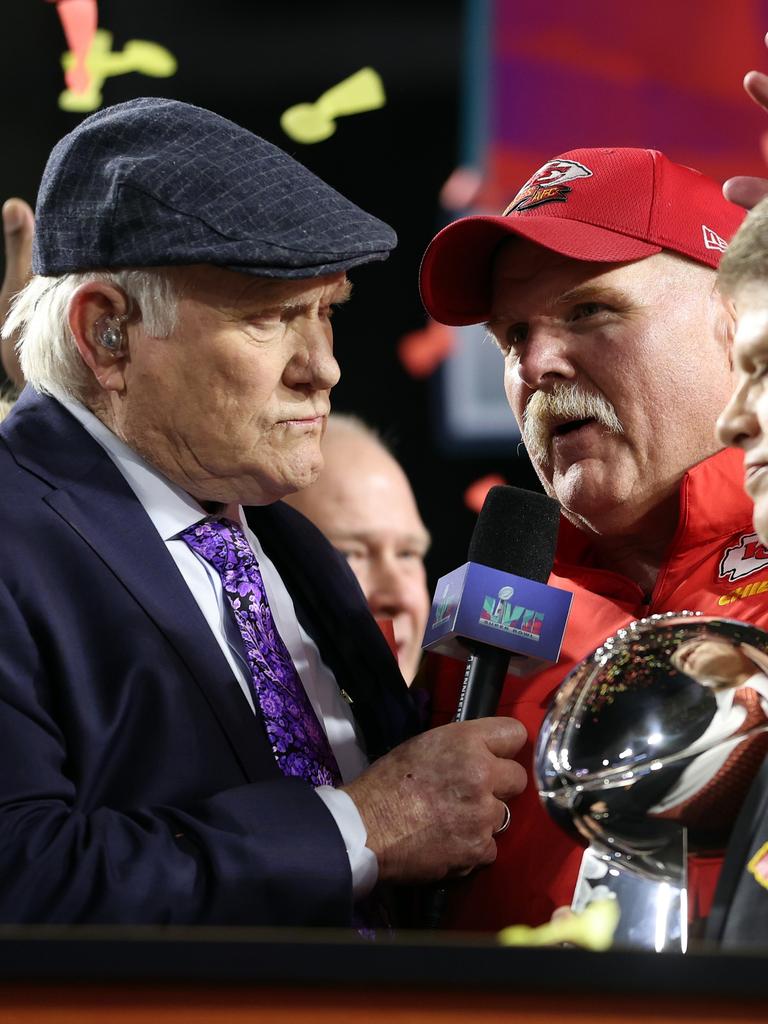 Terry Bradshaw roundly mocked at hilarious pre- super bowl roast