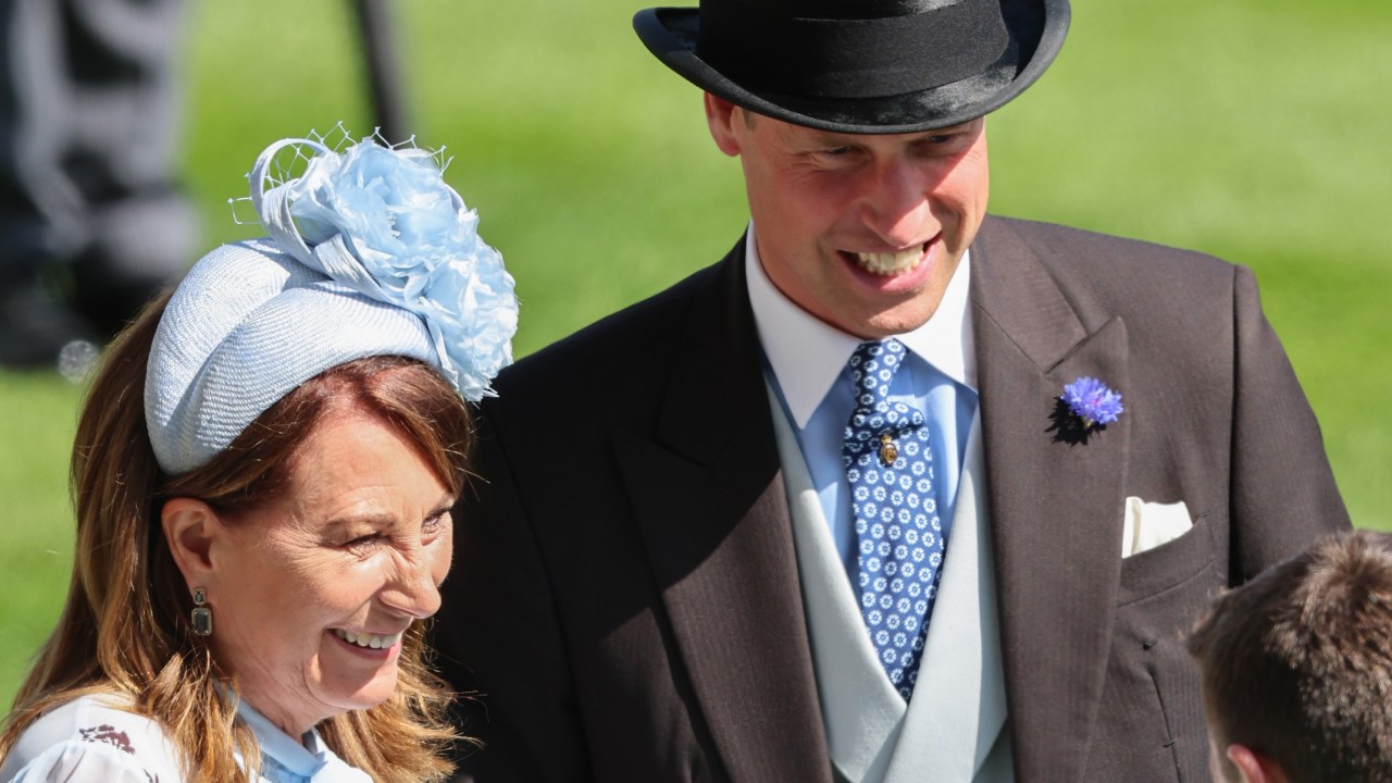 Prince William comes to Carole Middleton’s rescue amid Kate’s absence from Ascot