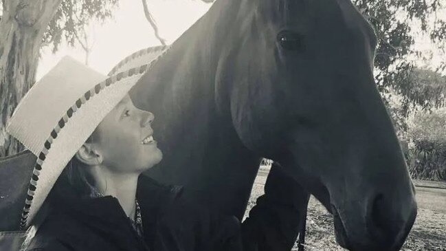 Quorn local Karah Knight tragically lost her left arm in a motorcycle accident. Picture: GoFundMe