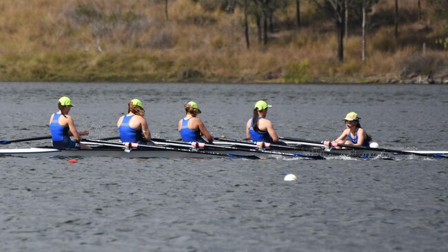 The Year 8 Rowing Firsts take a break.