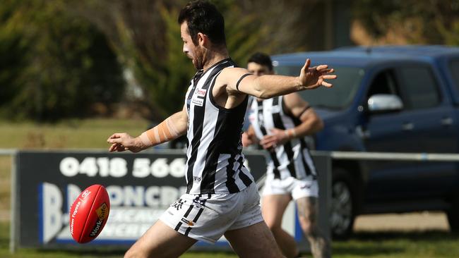 Matthew Bonello in action for Wallan. Picture: Hamish Blair