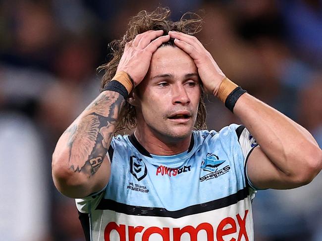 SYDNEY, AUSTRALIA - SEPTEMBER 20:  Nicho Hynes of the Sharks prepares to line up a kick for goal during the NRL Semi Final match between Cronulla Sharks and North Queensland Cowboys at Allianz Stadium on September 20, 2024 in Sydney, Australia. (Photo by Jason McCawley/Getty Images)