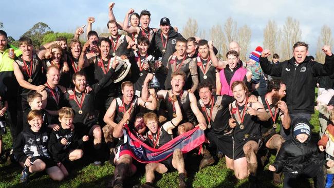 Kalangadoo celebrates its 2022 MSEFL A Grade premiership. Picture: Mid South Eastern Football League