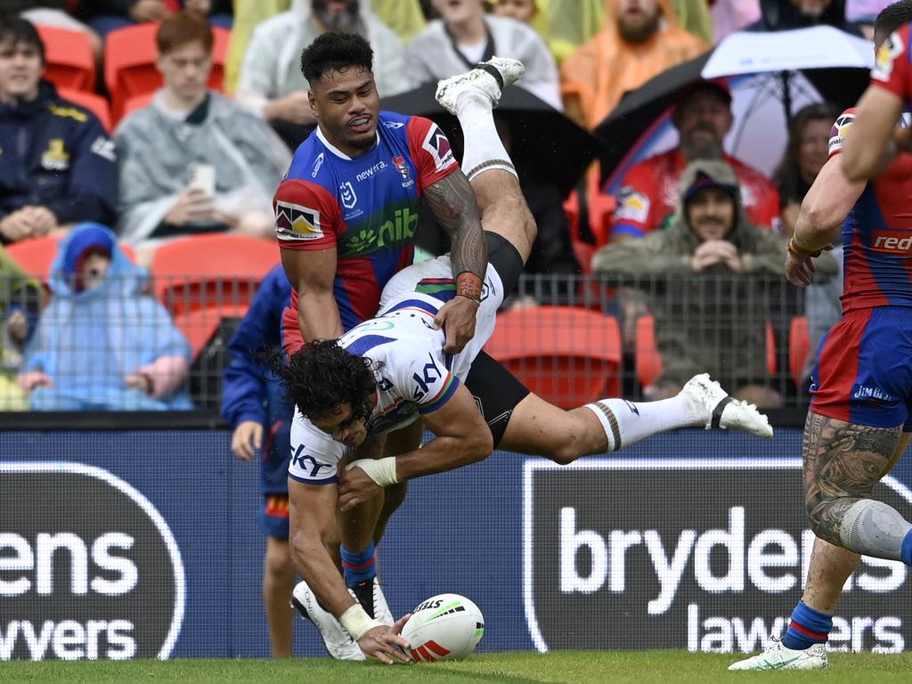 In the end Watene-Zelezniak had his calls for a penalty try disallowed. Picture: NRL Imagery