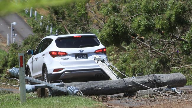 People are being warned to stay away from fallen power lines. Picture: NCA NewsWire/ Scott Powick