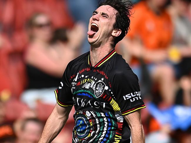 BRISBANE, AUSTRALIA - NOVEMBER 26: Henry Hore of Brisbane celebrates scoring a goal during the A-League Men round five match between Brisbane Roar and Perth Glory at Suncorp Stadium, on November 26, 2023, in Brisbane, Australia. (Photo by Albert Perez/Getty Images)