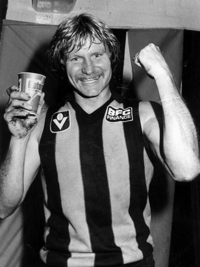 Harry’s got his Peter Knights impersonation down-pat, judging from this celebratory photo from 1983.