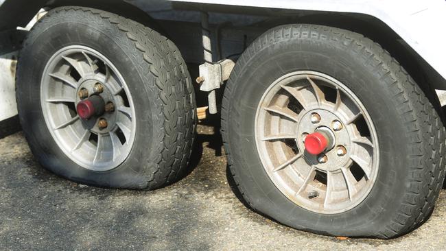Deflating experience ... trailer owners, do us all a favour and get your axles checked.